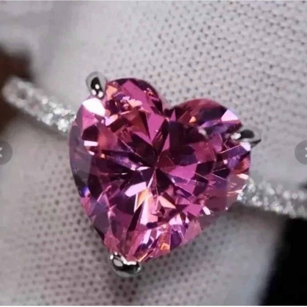 Pink Heart-Cut 3 Carat Mined Solitaire Ring – Unbranded